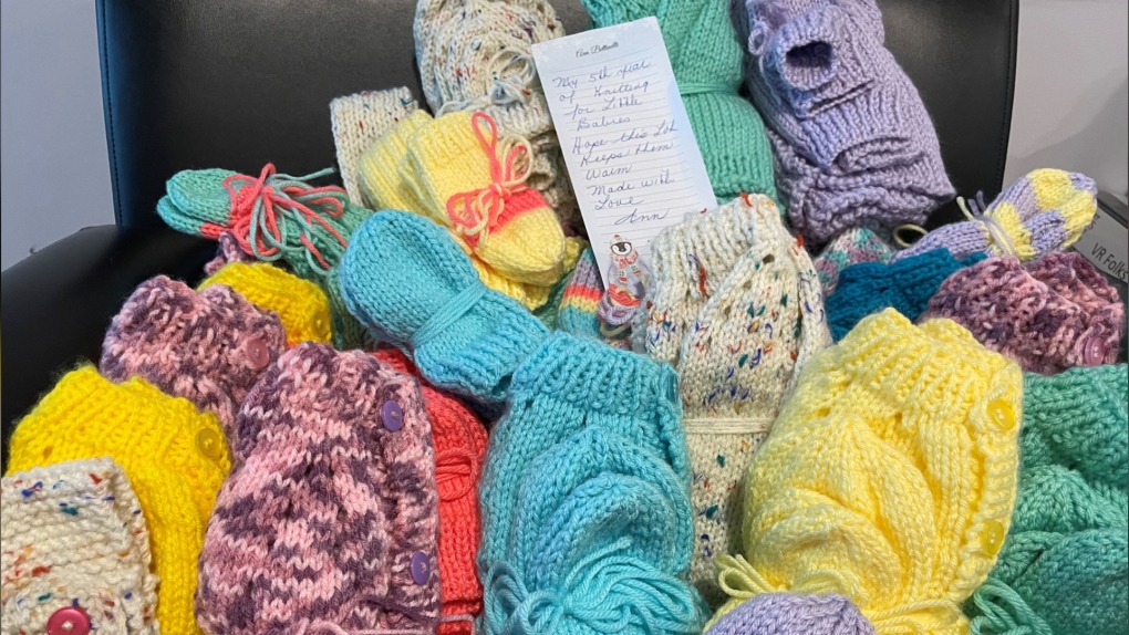 A big thank you to Ann, who left a box of lovely hand-knitted mittens and sweaters for little ones to enjoy this holiday season.