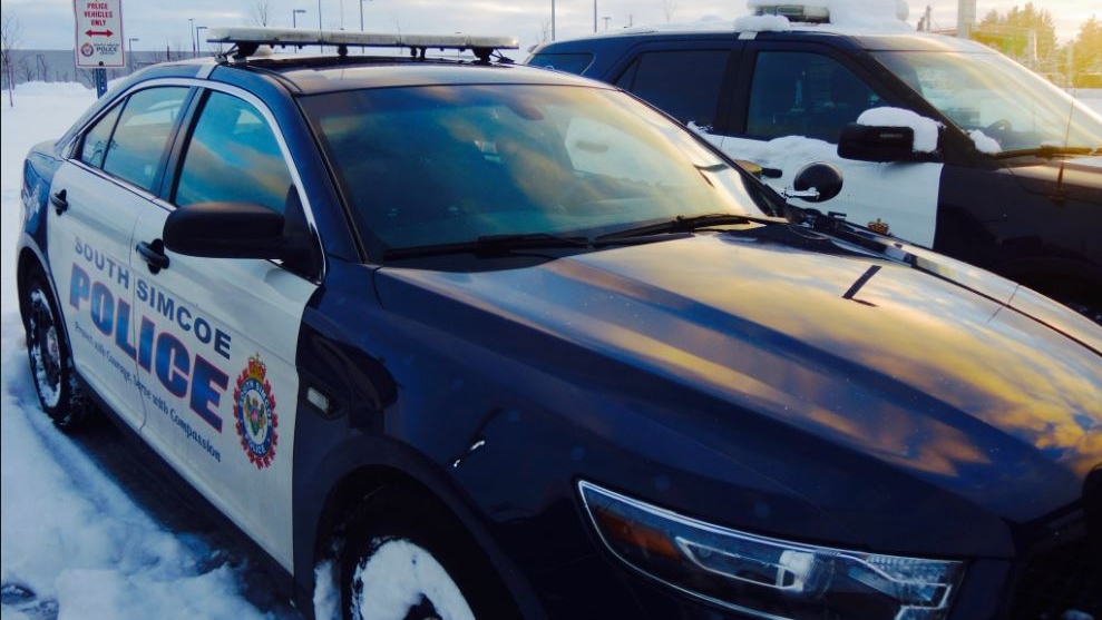 South Simcoe Police cruiser (Photo cred: South Simcoe Police/Twitter)