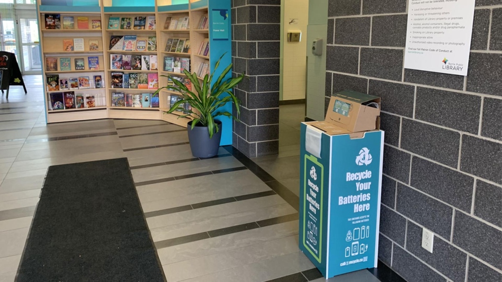  A battery drop-off box is stationed at the Painswick Library on Dean Avenue in Barrie, Ont. (Source: City of Barrie) 