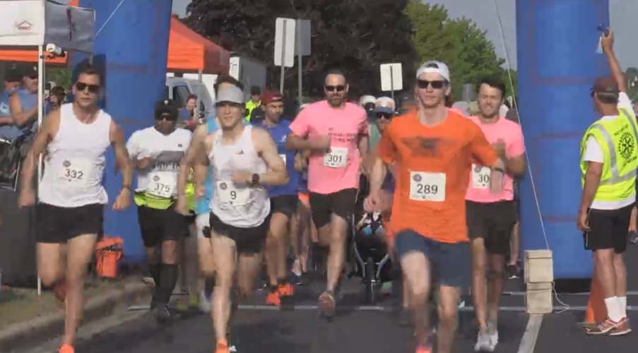 Hundreds of runners participated in the 36th Annual Barrie Fun Run on Wed. May 31, 2023 (Steve Mansbridge/CTV News Barrie) 