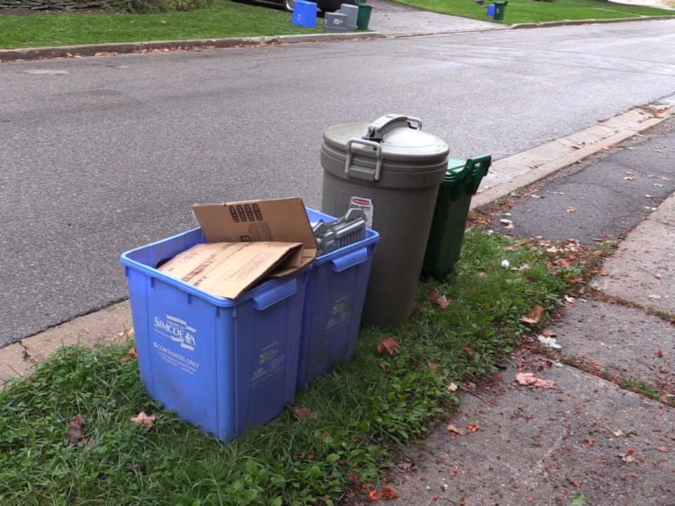 Researchers in Simcoe County collect curbside waste as part of audit ...